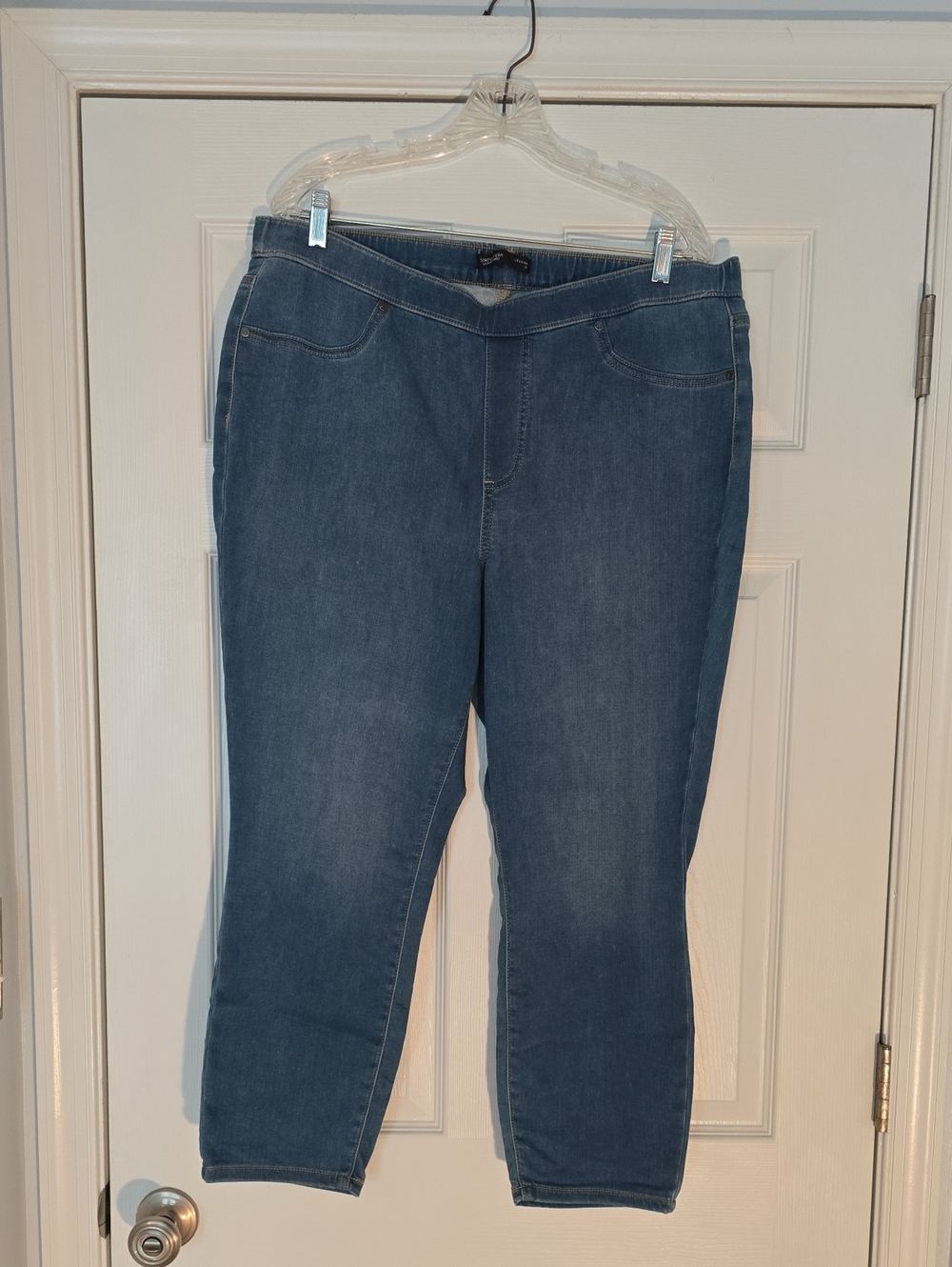 Vera Wang Cropped Stretch Jegging